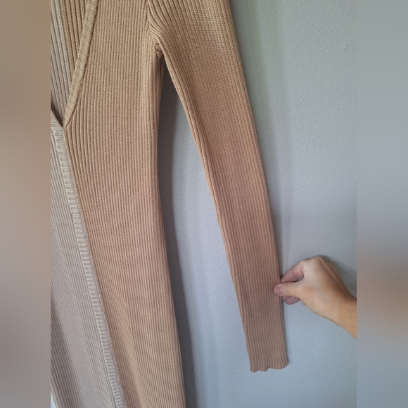 Monrow Two Tone Ribbed Colorblock Midi Sweater Dress Vneck Womens Size S - Picture 4 of 8